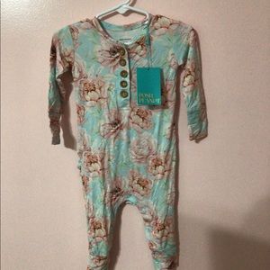 Posh Peanut onesie, size 9-12 months